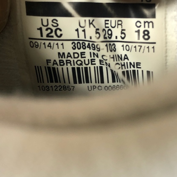 Air Jordan retro 4 Sneakers. - Picture 5 of 6